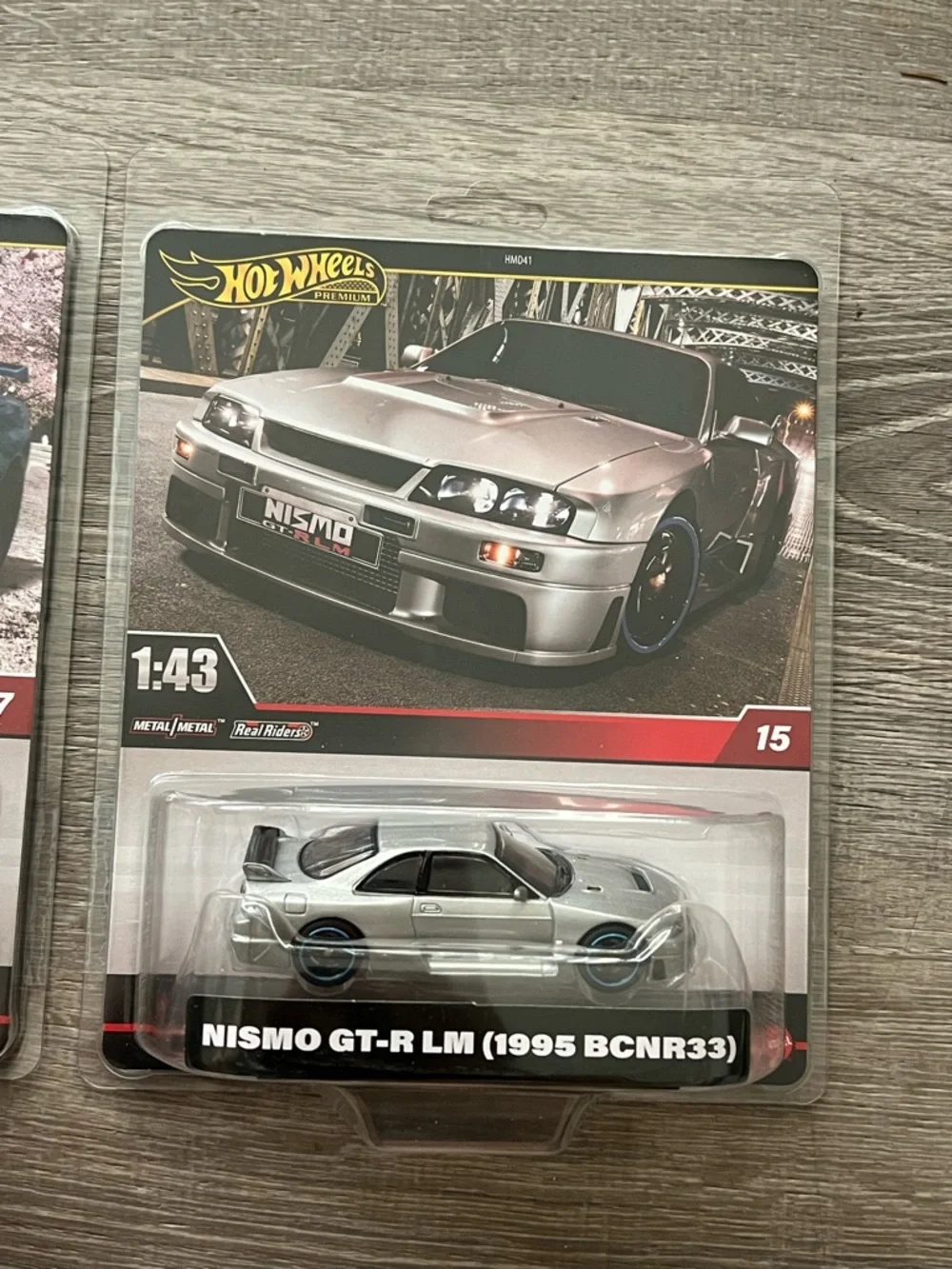 Hot Wheels Premium Nismo GT-R LM Nissan Skyline GT-R 1:43 Metal Die-Cast Car Lot